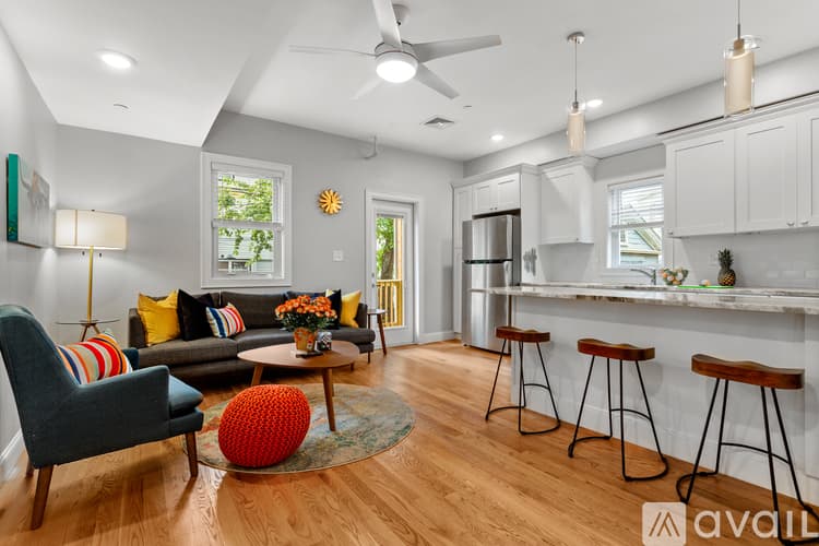 Boston Apartment: 1047 Saratoga St