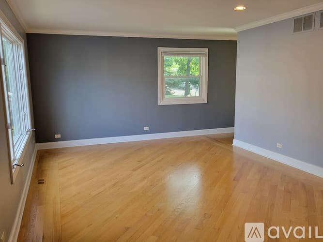 Glenview Townhome: 2116 Rugen Rd