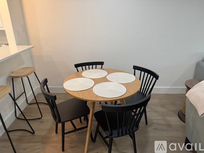 Venice Condo: 401 Airport Avenue East
