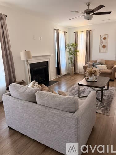 Garner House: 354 Oak Branch Trail