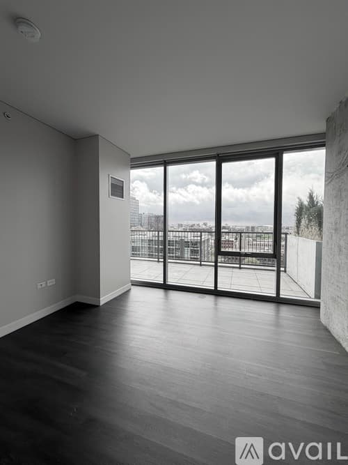 Chicago Apartment: 901 W Adams St