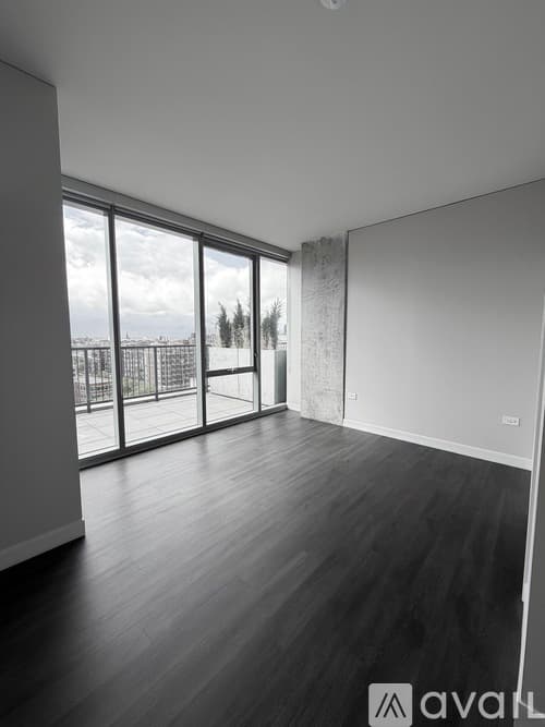 Chicago Apartment: 901 W Adams St