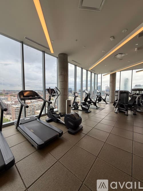 Chicago Apartment: 901 W Adams St