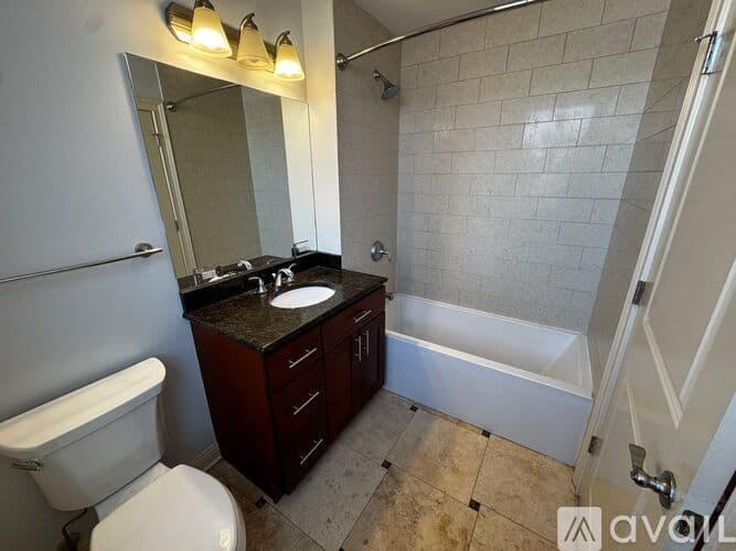 Chicago Apartment: 1334 W Morse Ave