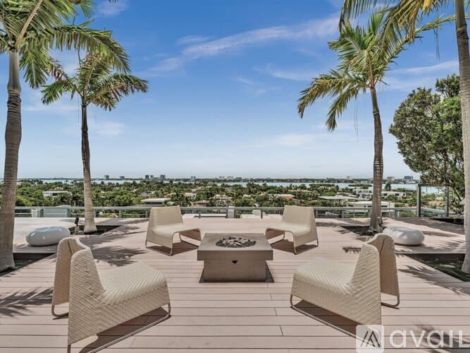 Bay Harbor Islands Apartment: 9940 W Bay Harbor Dr