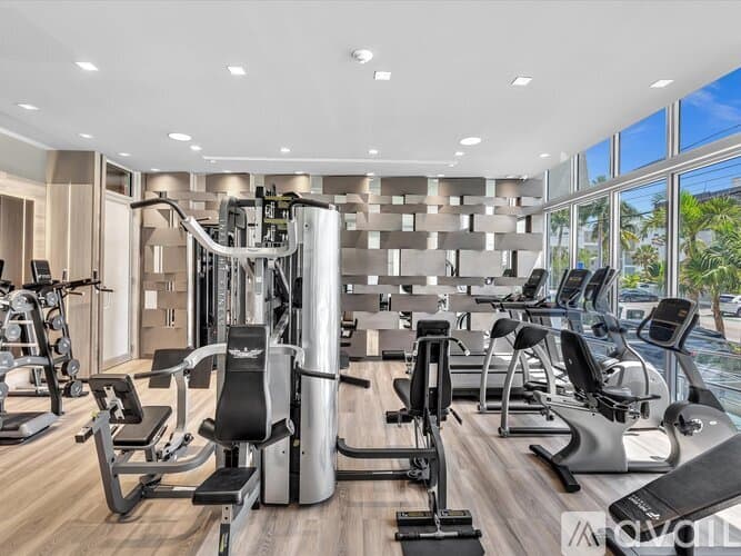 Bay Harbor Islands Apartment: 9940 W Bay Harbor Dr