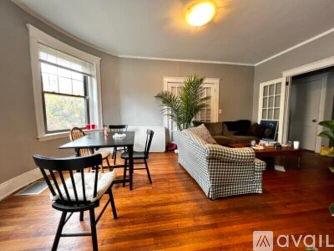 Boston Apartment: 48 Englewood Ave