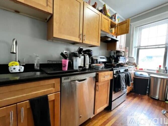 Boston Apartment: 48 Englewood Ave