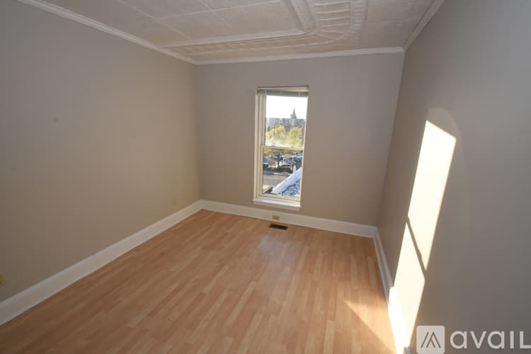 Greenville Apartment: 507 Evans St