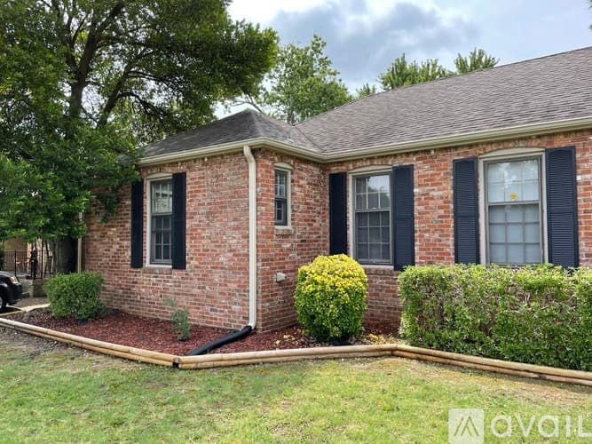 Memphis House: 5585 Milford Road