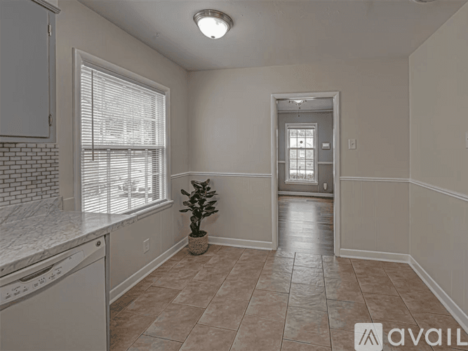 Memphis House: 5585 Milford Road