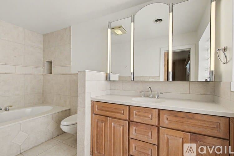 Ogden Dunes House: 31 Shore Drive