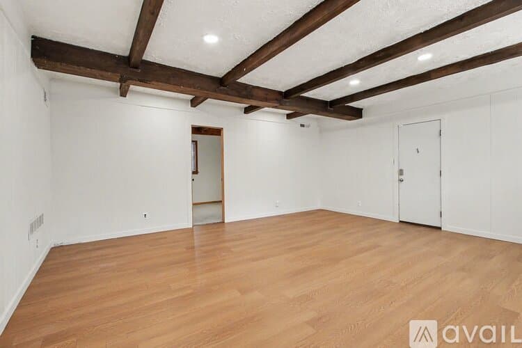 Ogden Dunes House: 31 Shore Drive