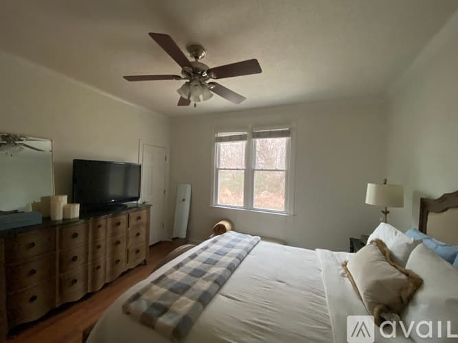 Clayton House: 104 Duba Court