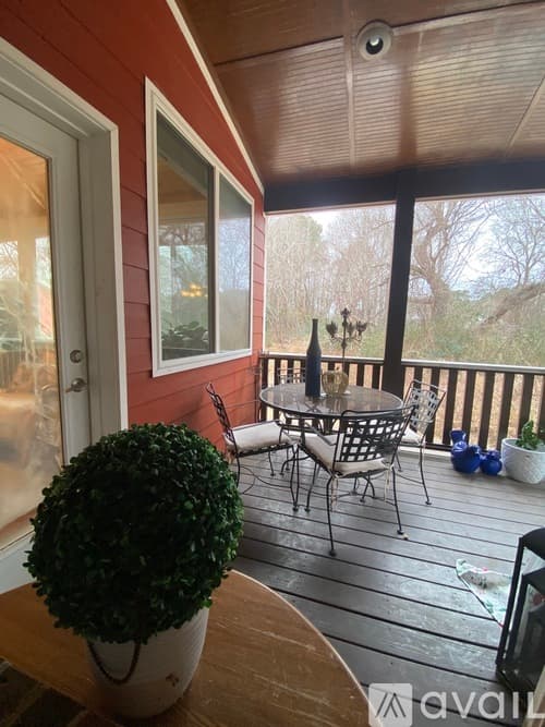 Clayton House: 104 Duba Court