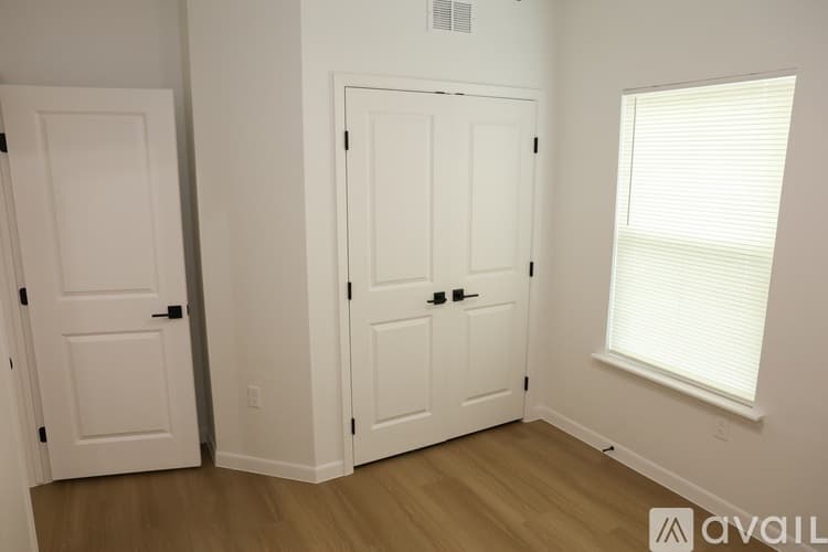 Corpus Christi Apartment: 1525 South 19th Street