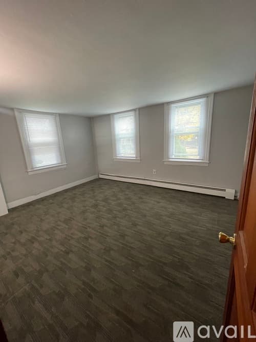 New Britain Apartment: 237 Rocky Hill Avenue