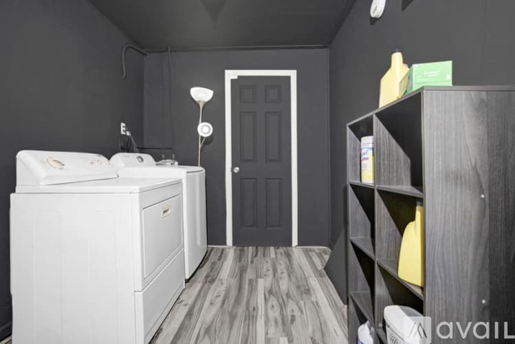 Tampa Apartment: 8506 North Brooks Street
