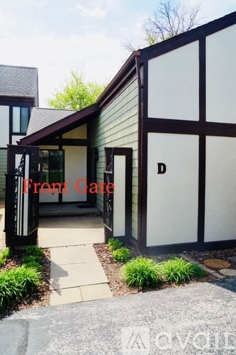 Normal House: 1303 Kingsridge Court