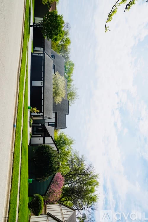 Normal House: 1303 Kingsridge Court