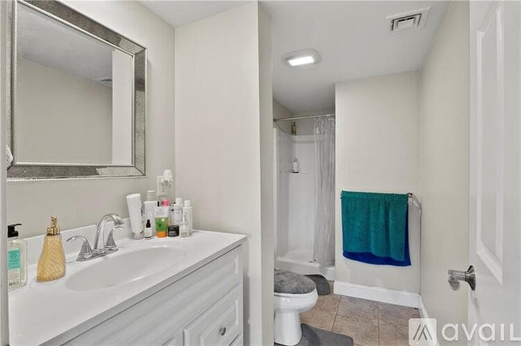 Providence Apartment: 173 Prospect St