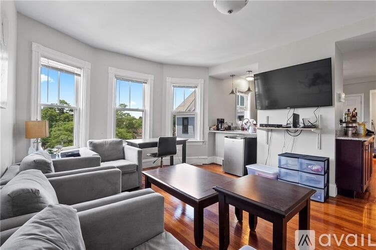 Providence Apartment: 173 Prospect St