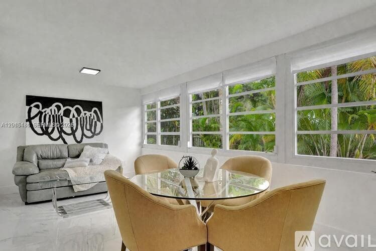 Pompano Beach House: 1220 NE 8th St