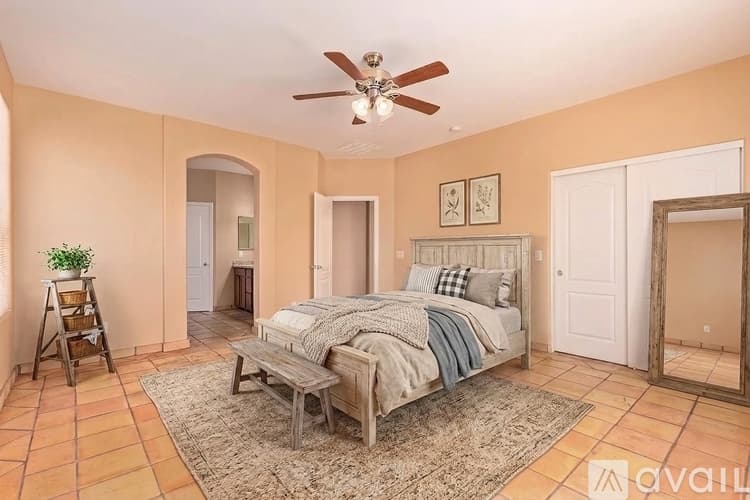 Tolleson House: 10213 W Cordes Rd