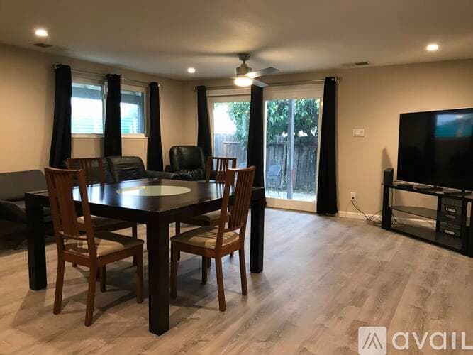 Antioch Apartment: 1517 Marie Ave