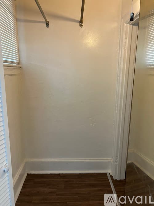 Philadelphia Apartment: 5447 Sansom St