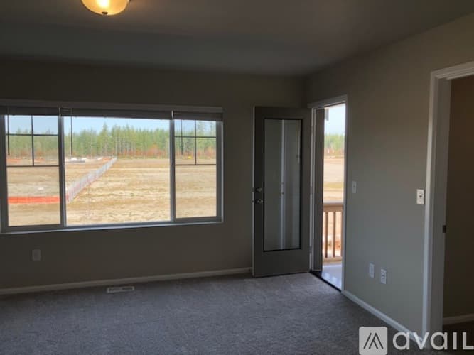 Black Diamond House: 23281 Southeast Fir Street