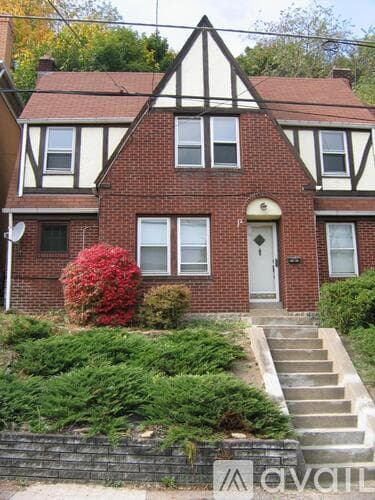 Pittsburgh House: 2023 Dartmore St