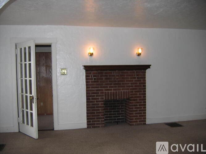 Pittsburgh House: 2023 Dartmore St