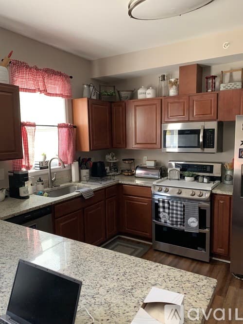 Cincinnati Apartment: 732 Ohio Pike