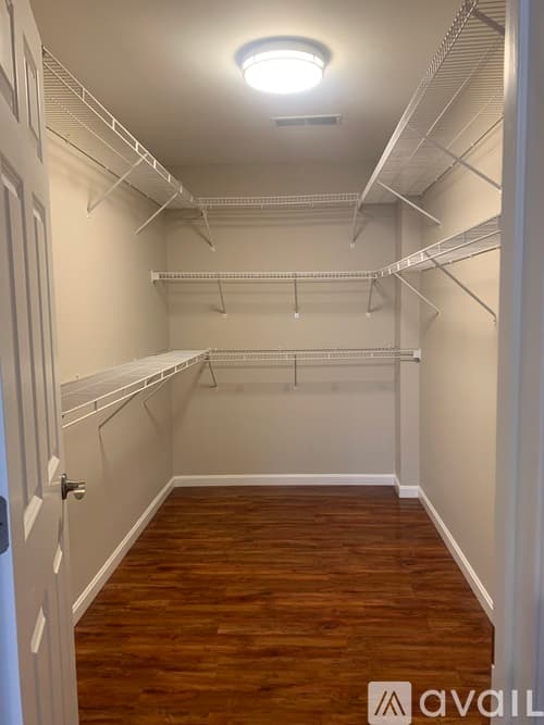Cincinnati Apartment: 732 Ohio Pike