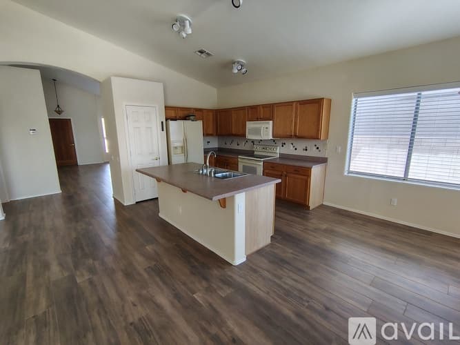 Mesa House: 2348 N Malachite