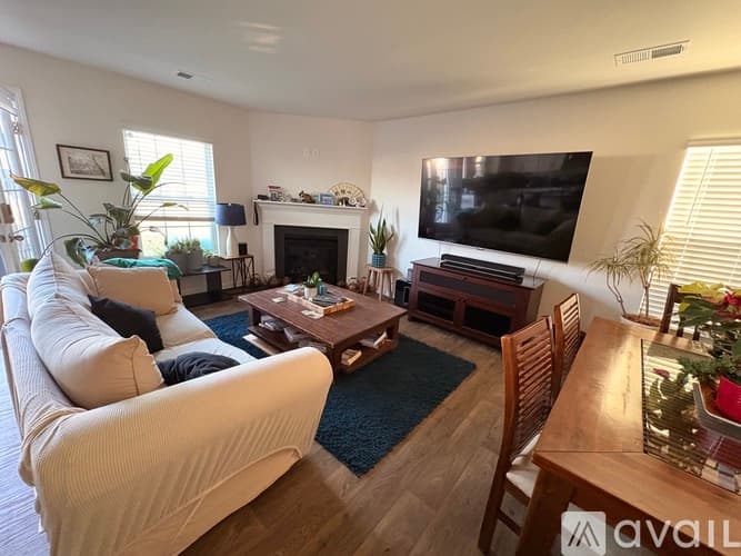 Newberry Townhome: 2118 Connor Way