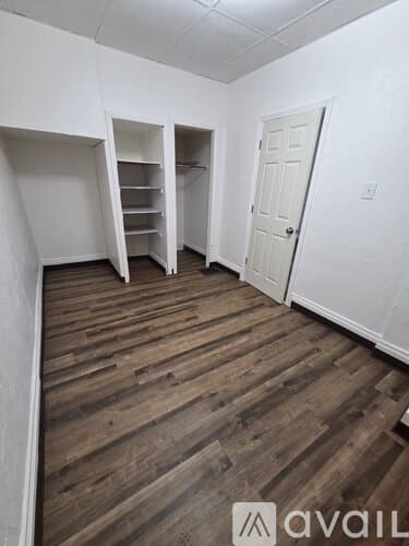 McKees Rocks Apartment: 705 Russellwood Avenue