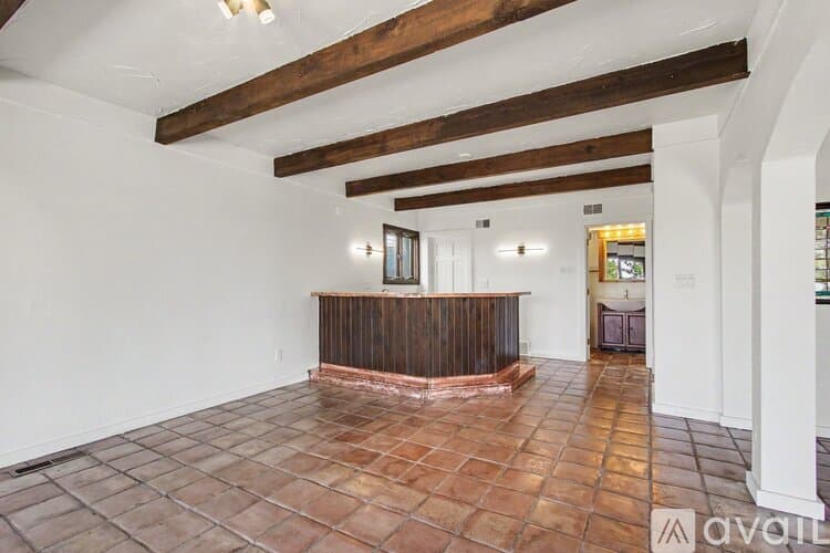 Ogden Dunes House: 31 Shore Drive