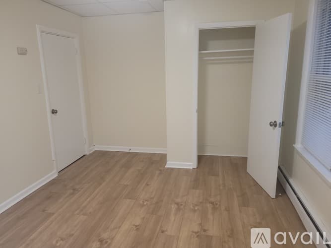 Lowell Apartment: 182 Pleasant Street
