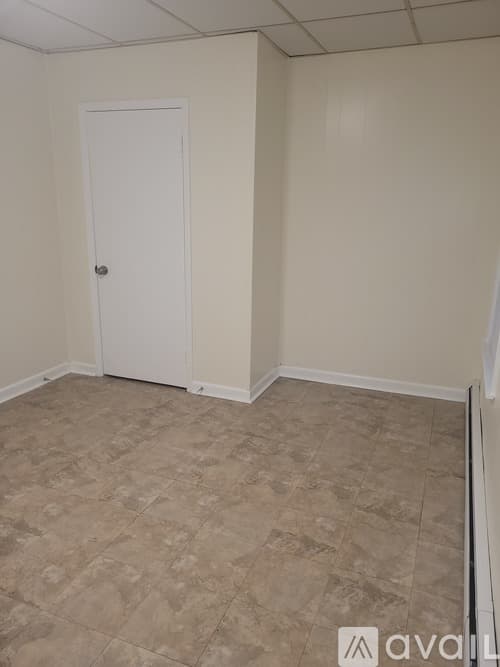 Lowell Apartment: 182 Pleasant Street