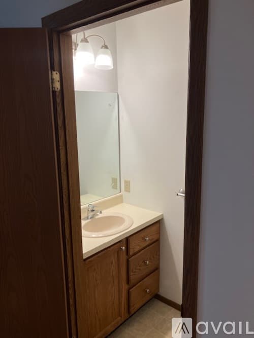 Butler Apartment: 102 Ableview Dr Unit 11