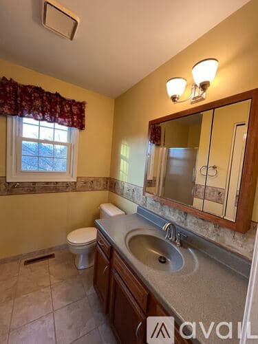 Sanatoga Townhome: 48 Shelly Lane
