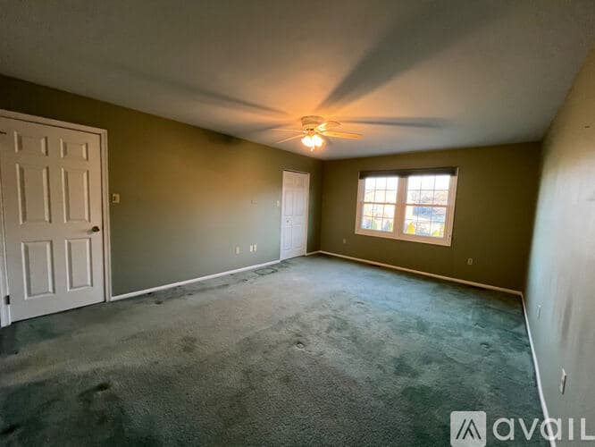 Sanatoga Townhome: 48 Shelly Lane