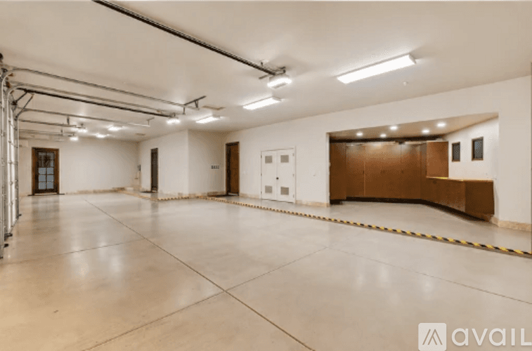 Paradise Valley House: 6770 E Bluebird Ln