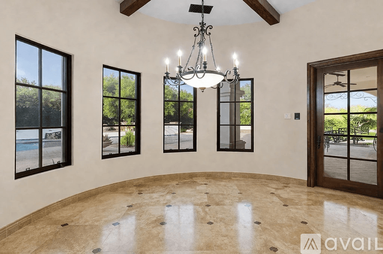 Paradise Valley House: 6770 E Bluebird Ln