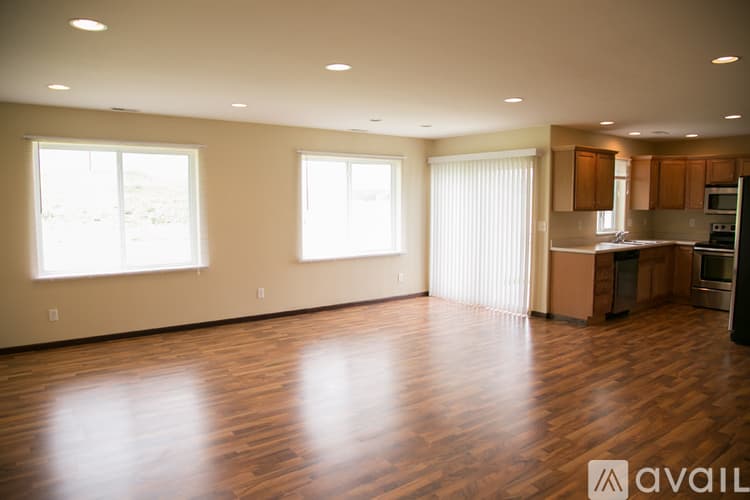 Dubuque Townhome: 8100 Old Hwy Rd