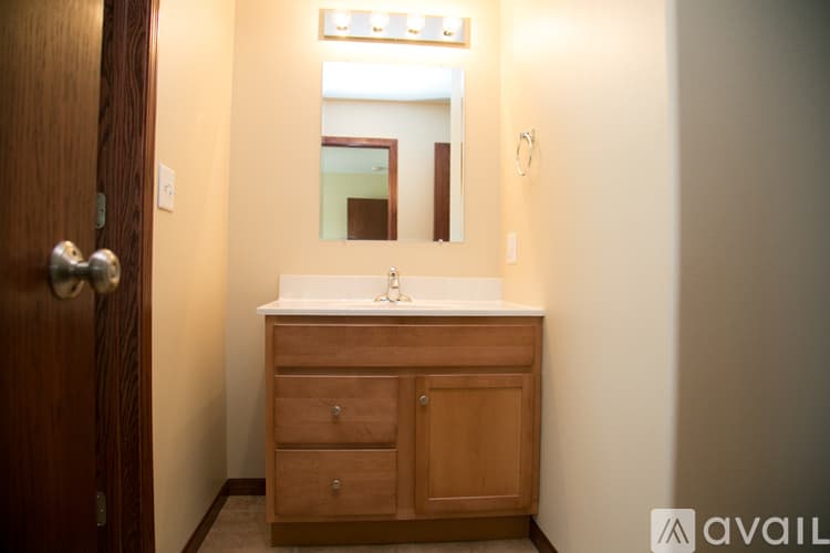 Dubuque Townhome: 8100 Old Hwy Rd