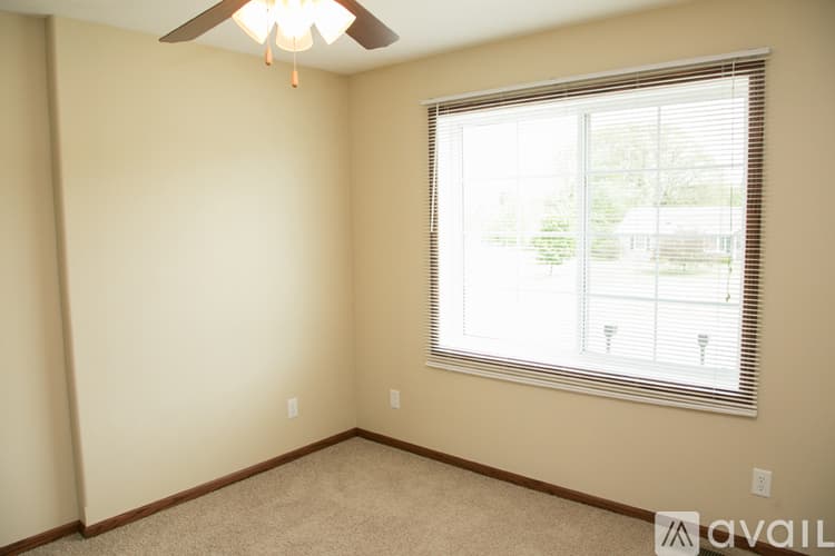 Dubuque Townhome: 8100 Old Hwy Rd