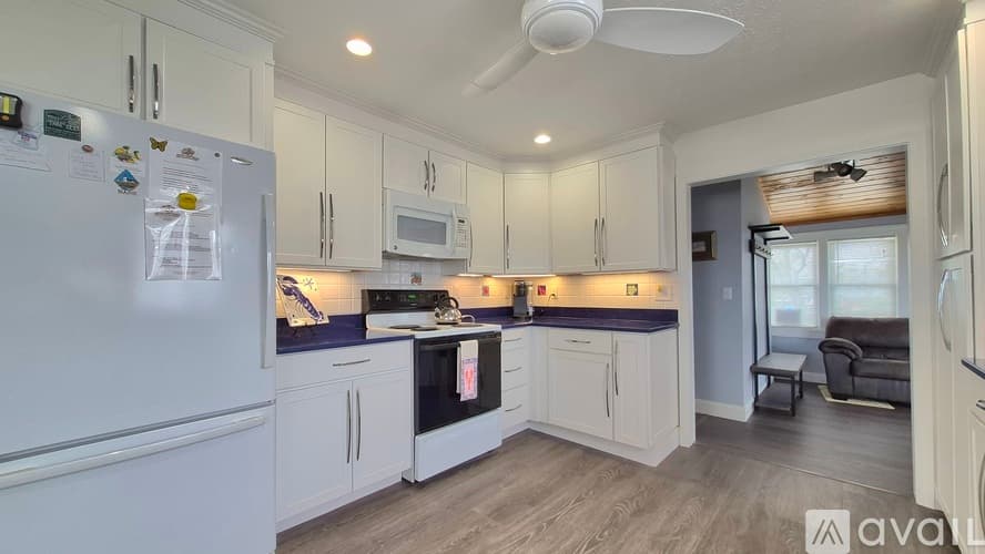 Wells House: 22 Gold Ribbon Dr